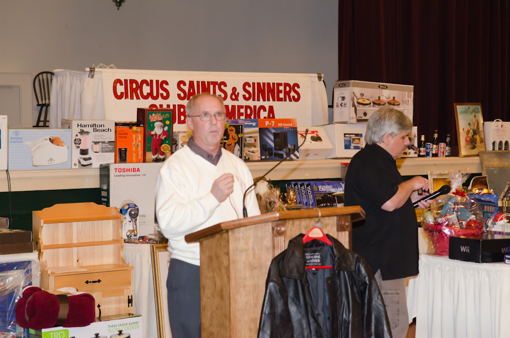 President Wayne Rose addresses the guests before the start of the auction.jpg